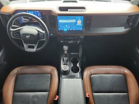 Used 2024 Ford Bronco Outer Banks AWD/4WD image 25