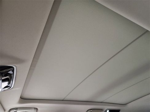 Used 2019 Land Rover Range Rover HSE image 25