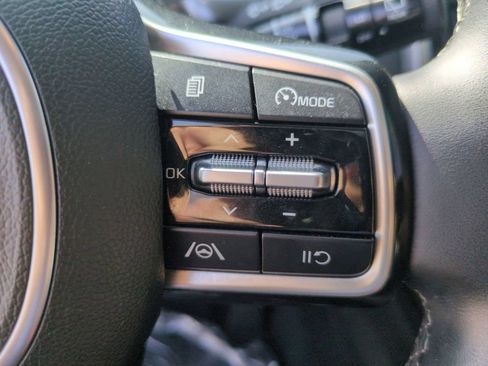 Used 2022 Kia Sorento S FWD image 18