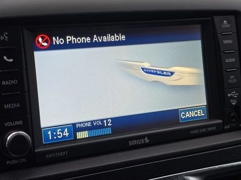 Used 2012 Chrysler Town & Country Touring-L w/ Entertainment Group #2 FWD image 8