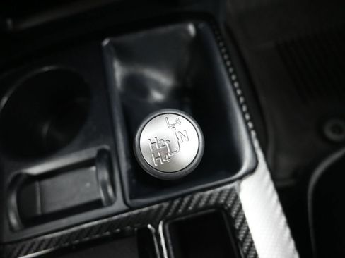 Used 2018 Toyota 4Runner TRD Off-Road Premium image 24