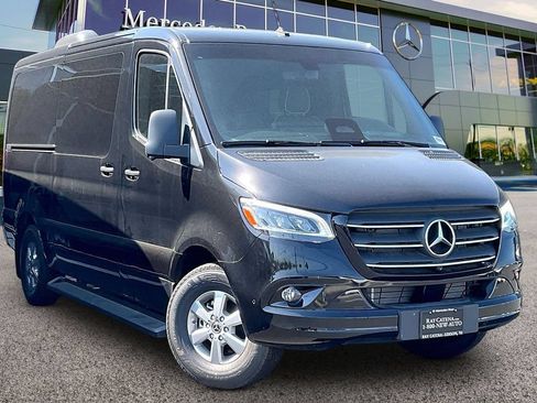 New 2025 Mercedes-Benz Sprinter 2500 image 1