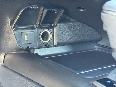 Used 2022 Toyota Camry SE image 22