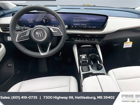 New 2025 Buick Envision Avenir image 5