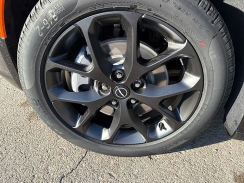 New 2026 Chrysler Pacifica Limited w/ S Appearance Package image 28