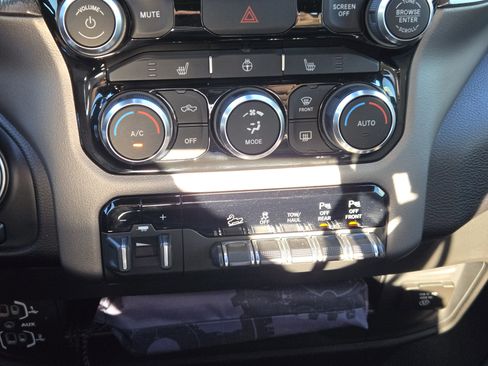 Used 2022 RAM 2500 Power Wagon w/ Level 1 Equipment Group image 21