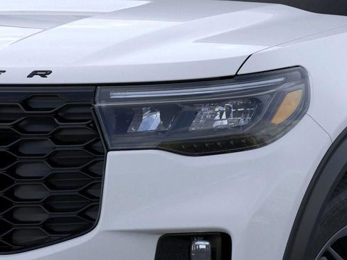 New 2026 Ford Explorer ST-Line w/ ST-Line Street Pack RWD image 18