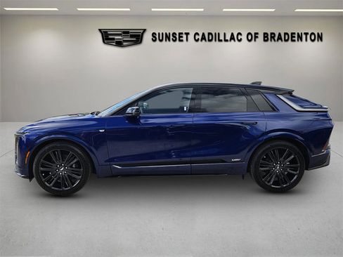 New 2026 Cadillac Lyriq V image 4