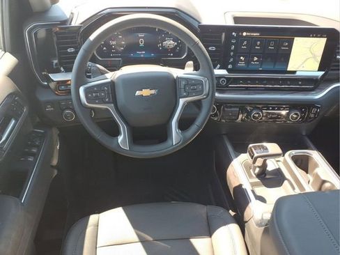 New 2026 Chevrolet Silverado 1500 LTZ w/ LTZ Premium Package image 4