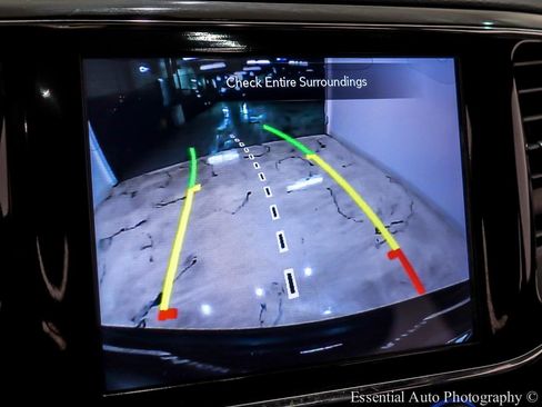 Used 2021 Jeep Grand Cherokee Laredo X image 22