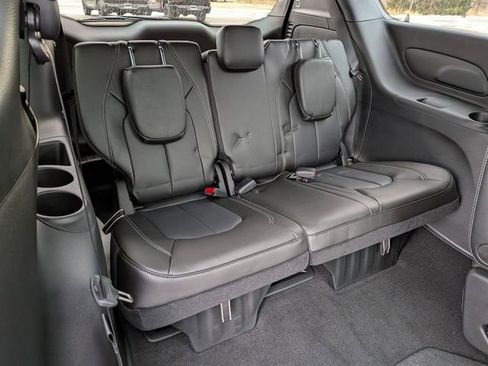 New 2026 Chrysler Pacifica Select image 28