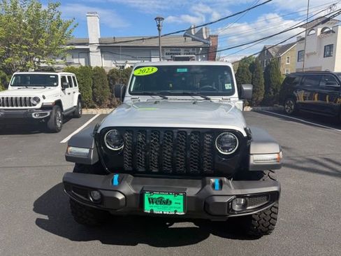 Used 2023 Jeep Wrangler Unlimited w/ Cold Weather Group AWD/4WD image 2