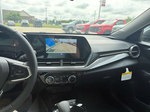 New 2026 Chevrolet Trax ACTIV w/ Driver Confidence Package FWD image 21