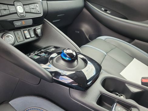 Certified 2022 Nissan Leaf SL Plus FWD image 29