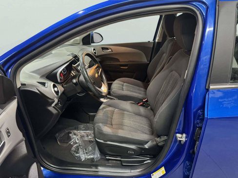 Used 2018 Chevrolet Sonic LT w/ Convenience Package FWD image 27