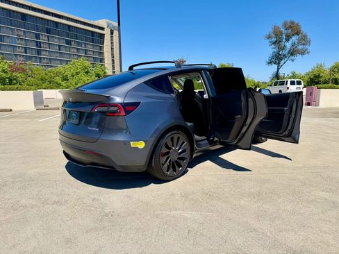 Used 2022 Tesla Model Y Performance AWD/4WD image 48
