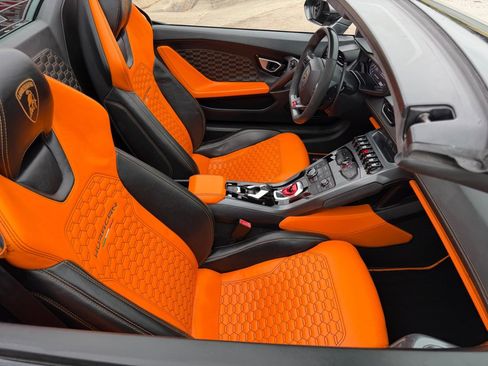 Used 2019 Lamborghini Huracan LP 580-2 image 27