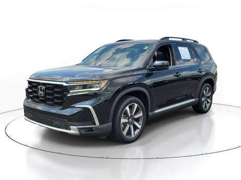 Used 2024 Honda Pilot Elite image 2