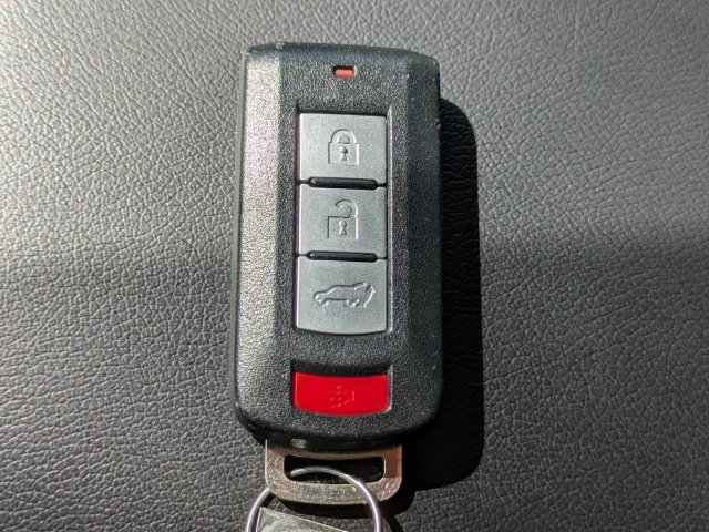 Used 2025 Mitsubishi Eclipse Cross SE AWD/4WD image 34