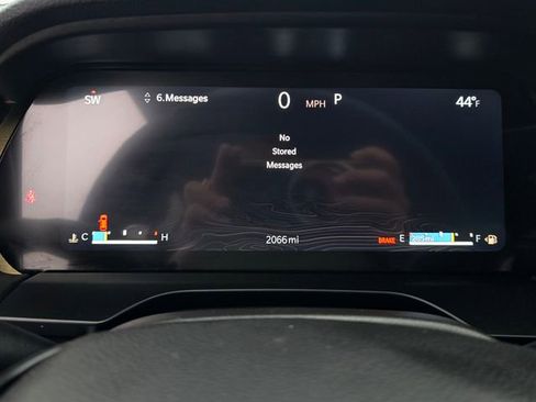 Used 2025 Jeep Grand Cherokee Laredo X w/ Luxury Tech Group I image 9