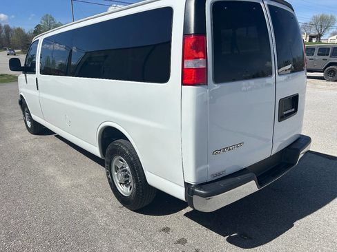 Used 2019 Chevrolet Express 3500 LT w/ LT Preferred Equipment Group image 3
