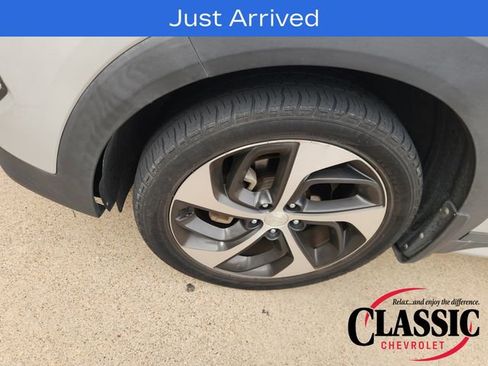 Used 2018 Hyundai Tucson Limited w/ Ultimate Package 02 FWD image 11