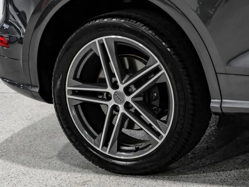 Used 2018 Audi SQ5 Premium Plus w/ Navigation Package AWD/4WD image 54