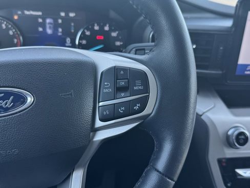 Used 2023 Ford Explorer XLT w/ Equipment Group 202A image 25