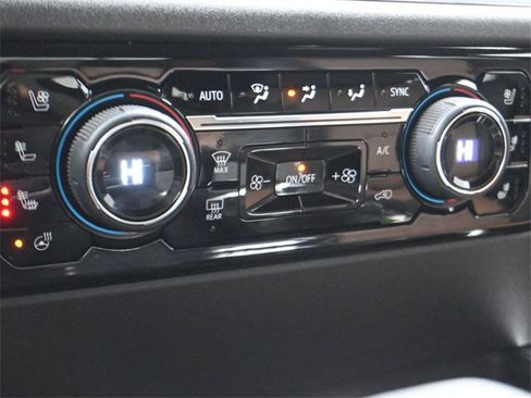 Used 2024 Chevrolet Silverado 1500 High Country image 20