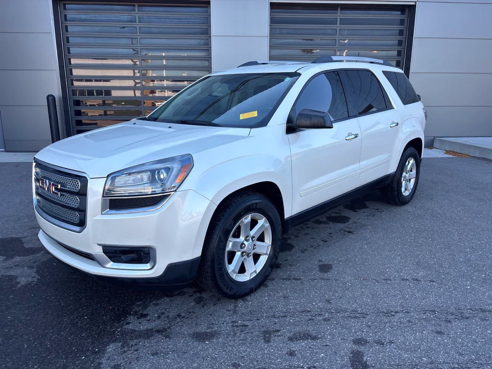 Used 2014 GMC Acadia SLE FWD image 1