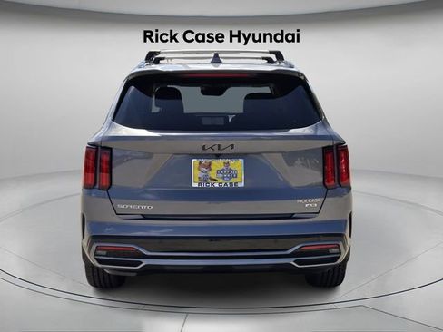 Used 2023 Kia Sorento SX image 5