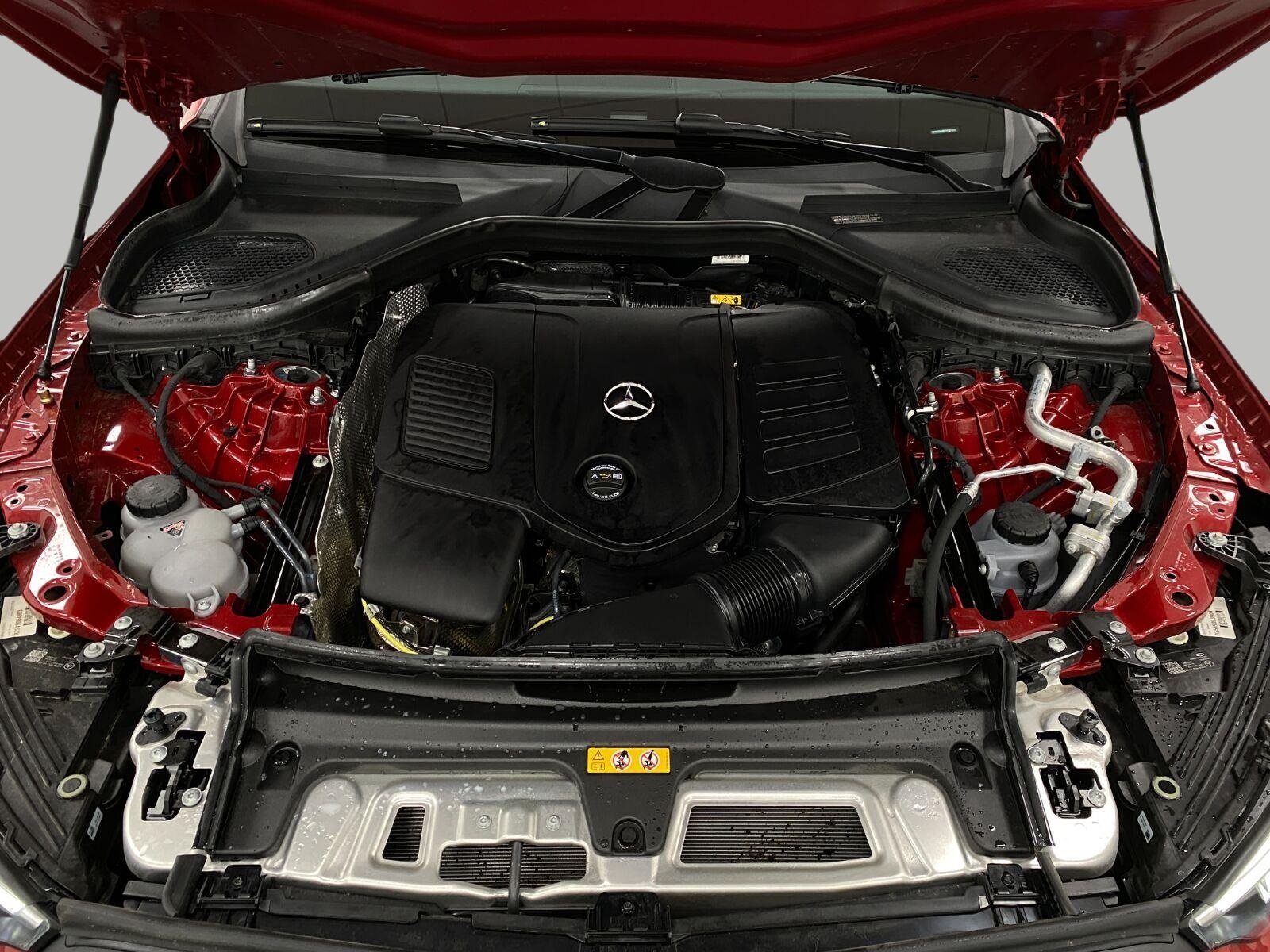 Certified 2026 Mercedes-Benz GLC 300 4MATIC image 12