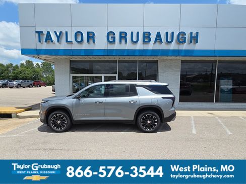New 2026 Chevrolet Traverse LT w/ Sun and Wheel Package FWD image 1