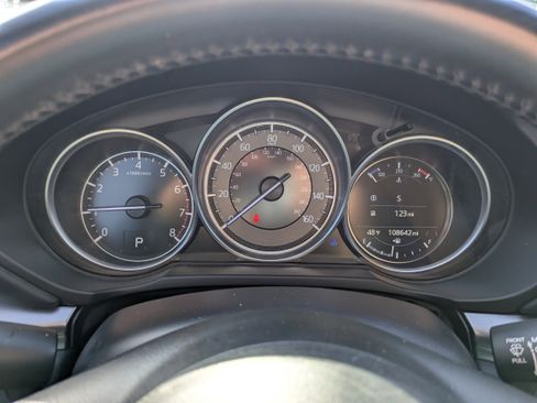 Used 2021 MAZDA CX-5 Touring image 17