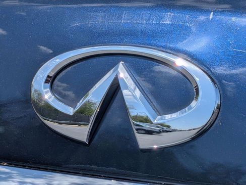 Used 2024 INFINITI QX80 Sensory w/ Cargo Package AWD/4WD image 33