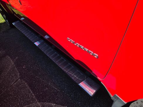 Used 2016 Chevrolet Colorado Z71 image 5