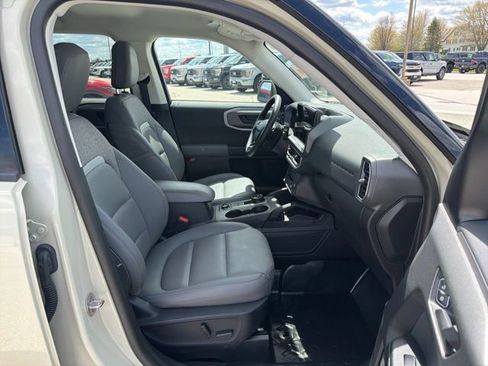 Used 2025 Ford Bronco Sport Outer Banks w/ Outer Banks Tech Package+ AWD/4WD image 29
