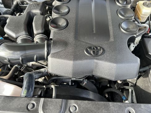 Used 2017 Toyota 4Runner SR5 image 57