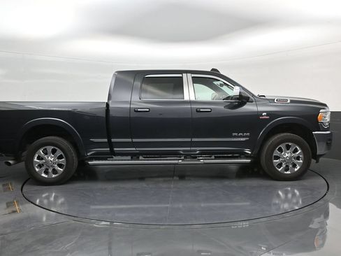 Used 2021 RAM 2500 Limited AWD/4WD image 9