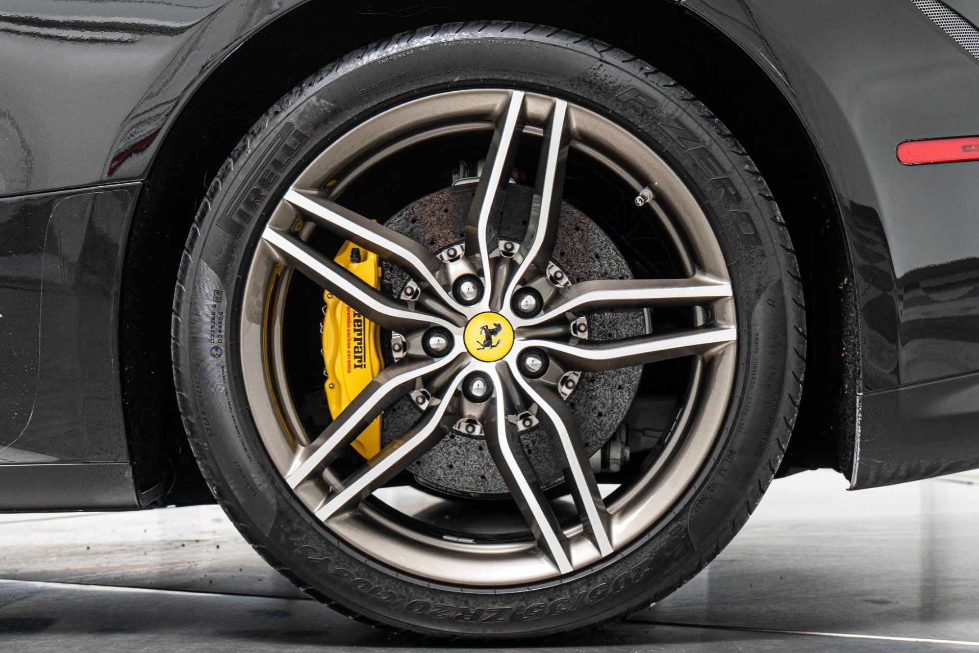 Used 2014 Ferrari FF AWD/4WD image 11
