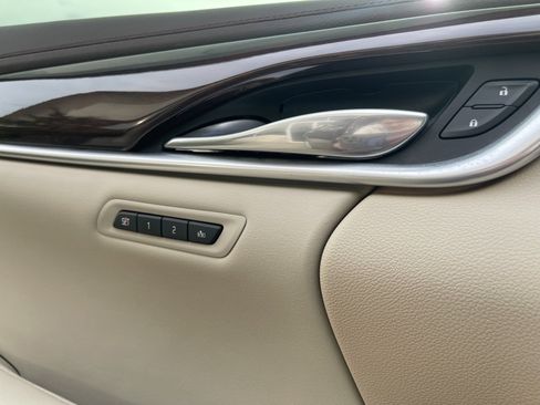 Used 2017 Cadillac XTS Luxury w/ Driver Awareness Package image 10