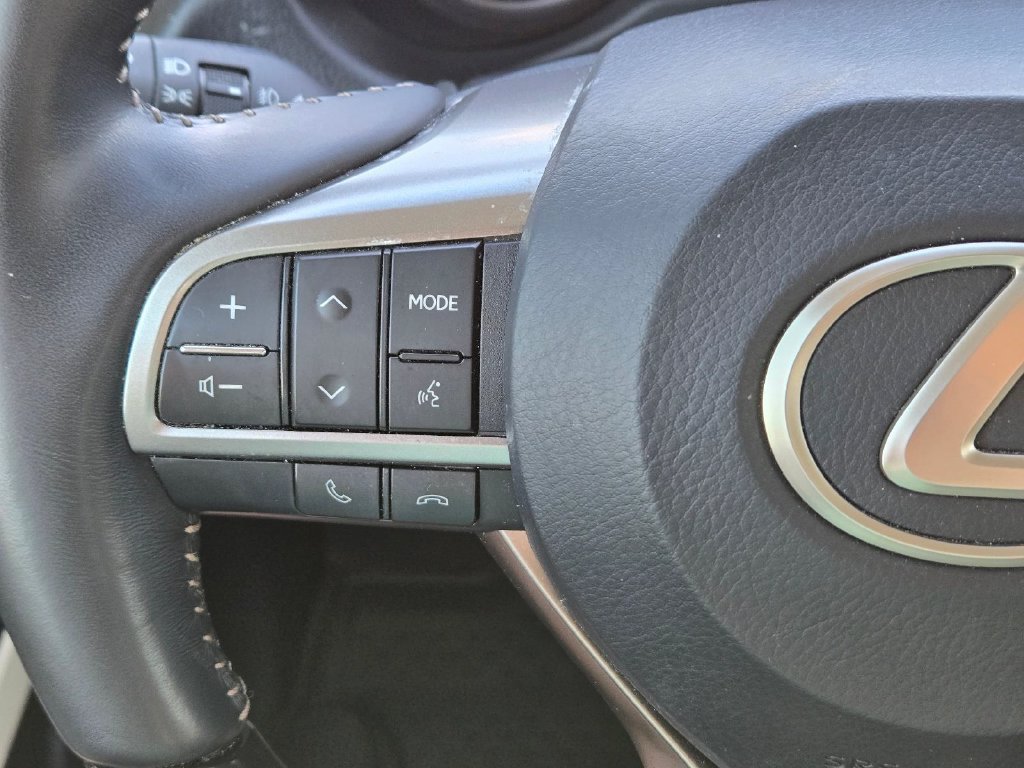 Used 2023 Lexus GX 460 Luxury w/ Accessory Package AWD/4WD image 24