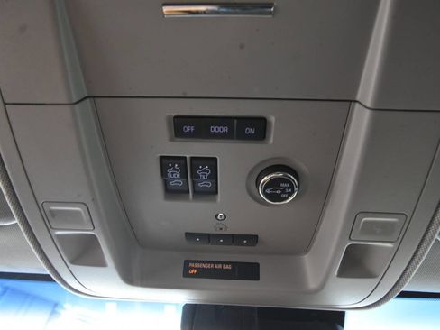 Used 2018 GMC Yukon Denali w/ Open Road Package image 33