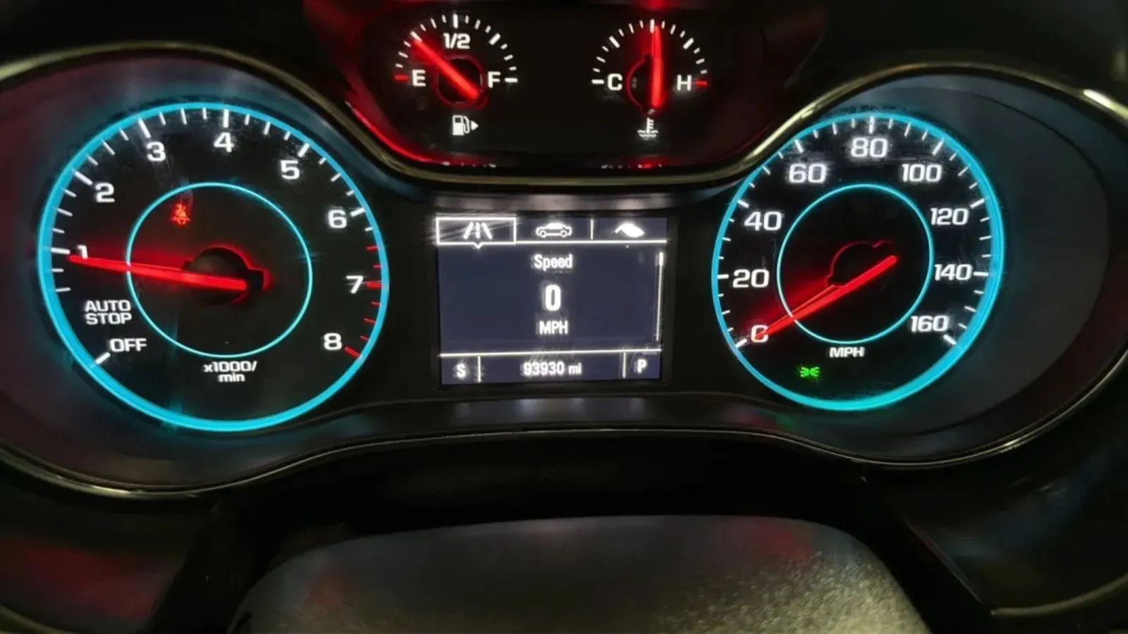 Used 2018 Chevrolet Cruze LT FWD image 11