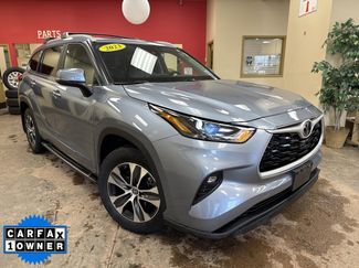 Used 2023 Toyota Highlander XLE video 1