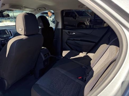 Used 2024 Chevrolet Equinox LT image 8