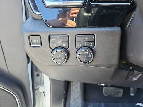 Used 2023 Chevrolet Silverado 1500 LT Trail Boss w/ Protection Package AWD/4WD image 30