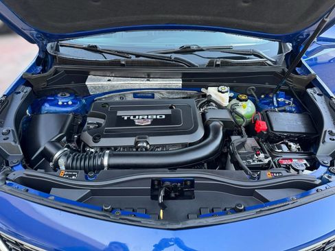 Used 2021 Cadillac XT4 Premium Luxury image 32