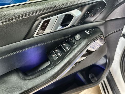 Used 2024 BMW X5 xDrive40i AWD/4WD image 14