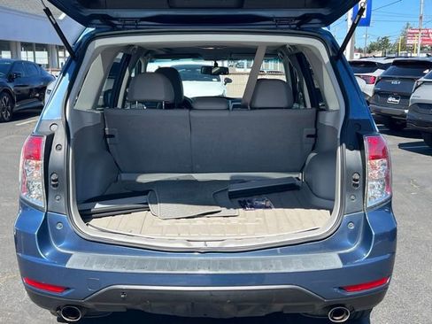 Used 2010 Subaru Forester 2.5X Limited AWD/4WD image 10